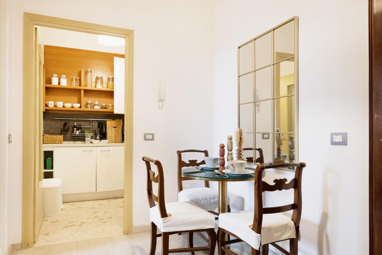 Easylife - Dimora Di Classe In Zona Conciliazione Милан Экстерьер фото